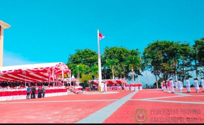 khidmat-detik-detik-pengibaran-bendera-merah-putih-di-sofifi- khidmat-detik-detik-pengibaran-bendera-merah-putih-di-sofifi-